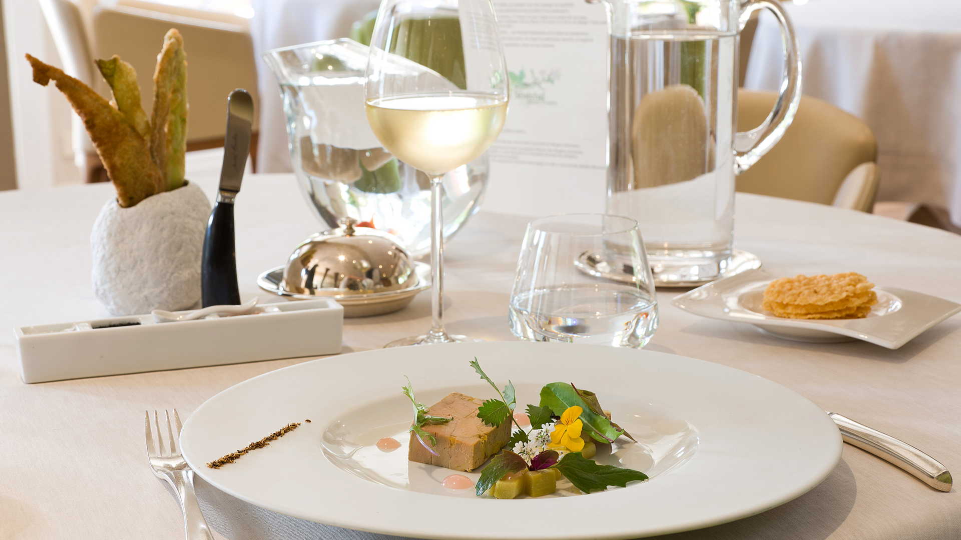 table décorée - Restaurant gastronomique Rodez – Hôtel le Sénéchal