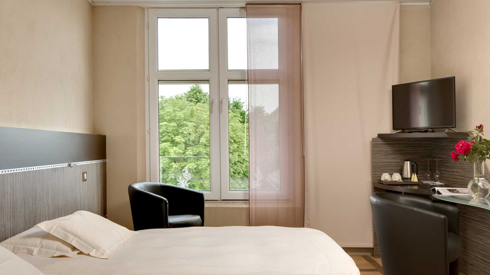 Chambre moderne, hôtel Rodez et environs, Le Sénéchal
